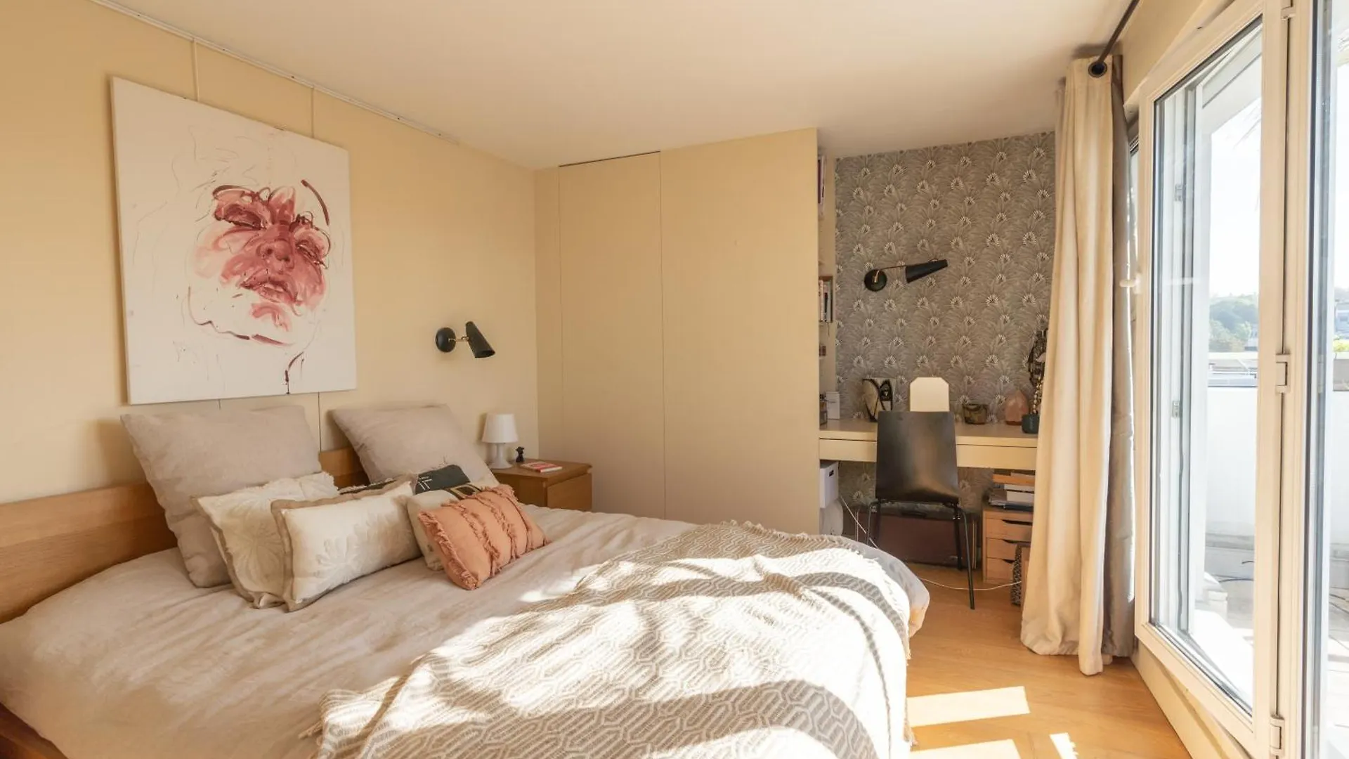 Breathtaking 2Bd Apartment Roof-Top Patio 19E! Paris Frankreich