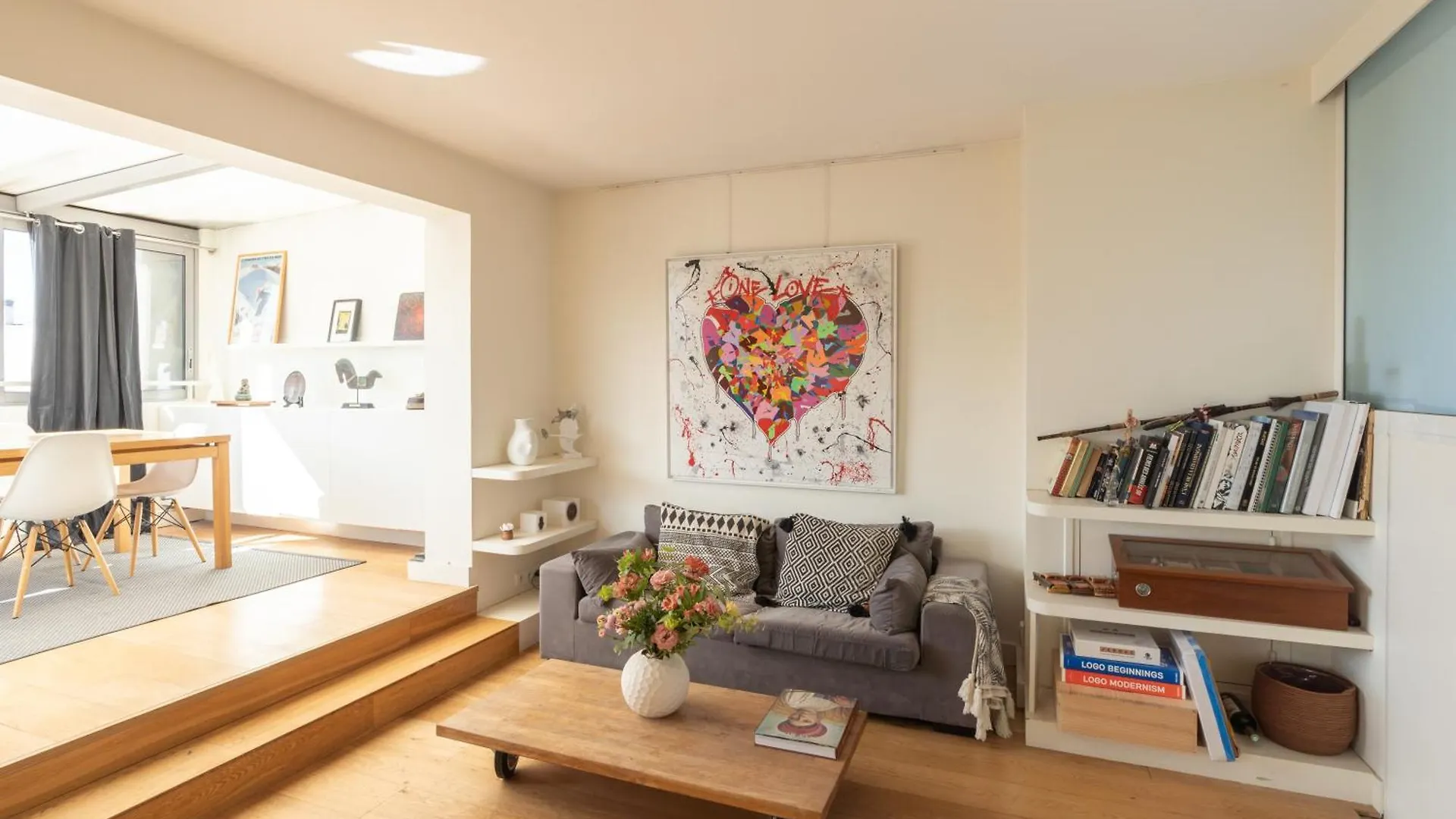 Breathtaking 2Bd Apartment Roof-Top Patio 19E! Paris